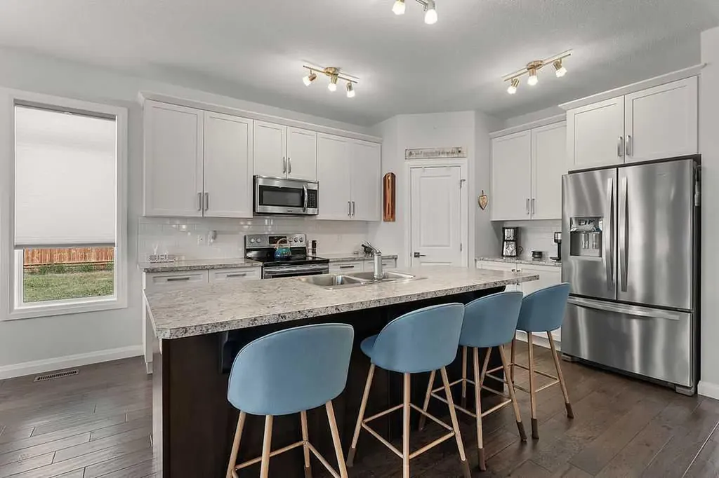 3007 23 Street Nanton AB T0L 1R0