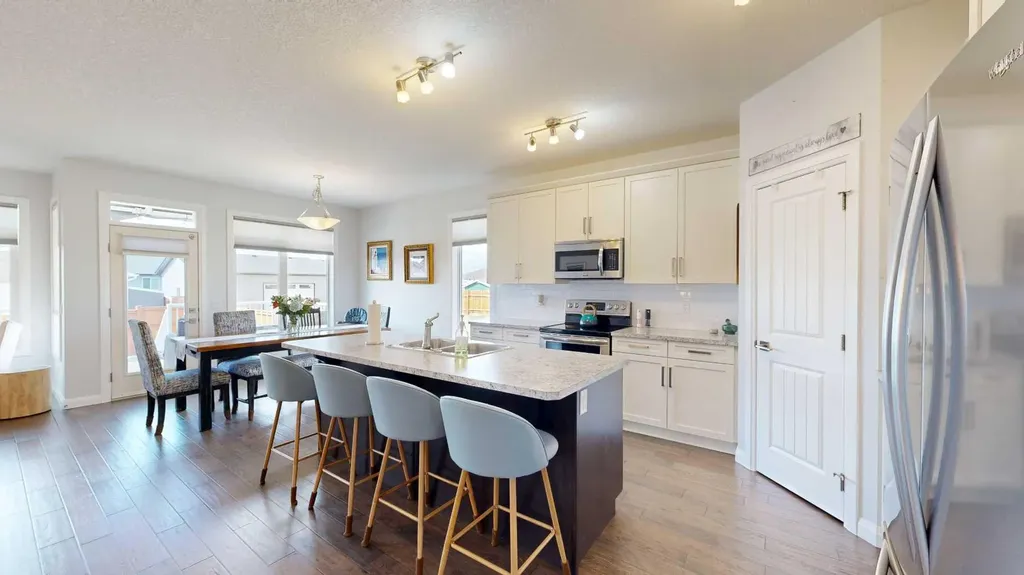 3007 23 Street Nanton AB T0L 1R0