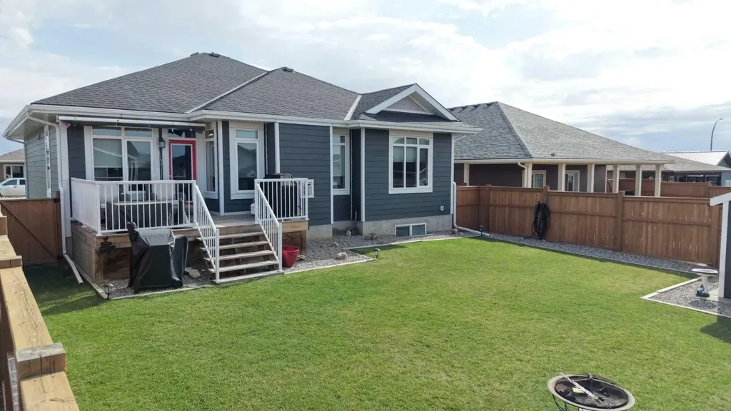 3007 23 Street Nanton AB T0L 1R0