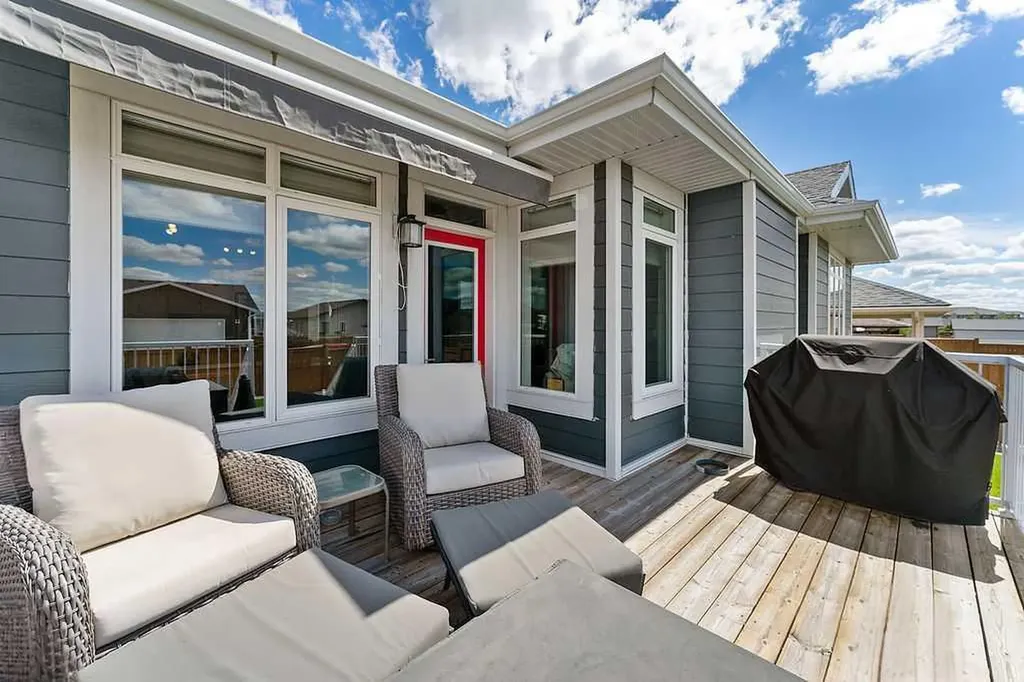 3007 23 Street Nanton AB T0L 1R0