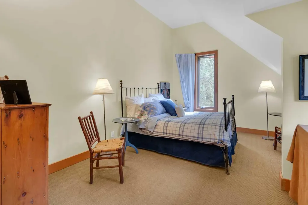 29542 Range Road 52 Rural Mountain View County AB T0M 2E0