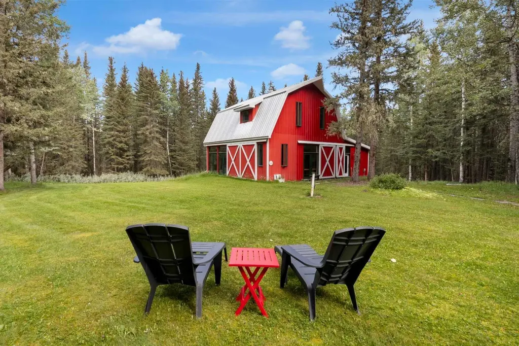 29542 Range Road 52 Rural Mountain View County AB T0M 2E0