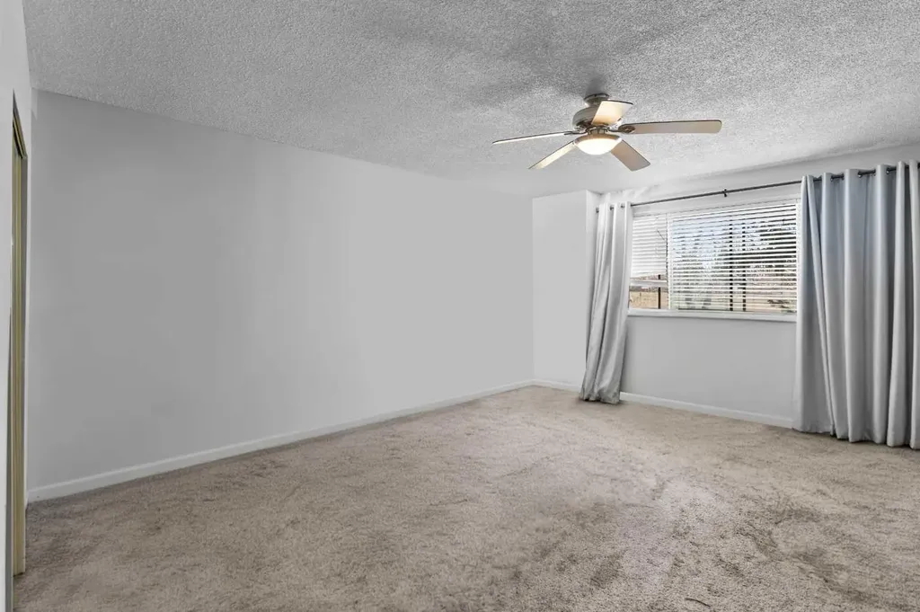 3130 66 Avenue SW Calgary AB T3E 5K8