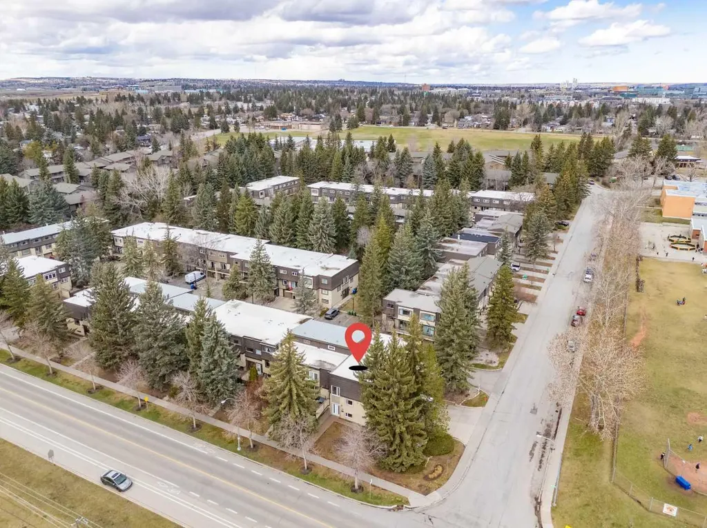 3130 66 Avenue SW Calgary AB T3E 5K8