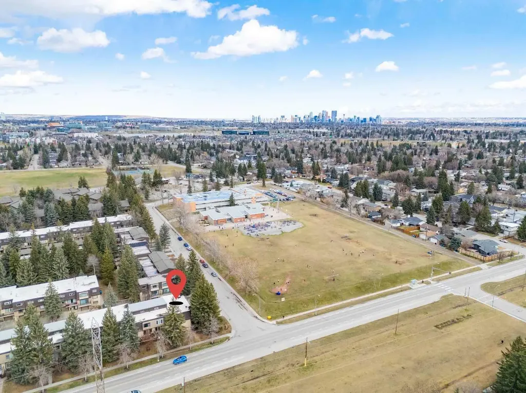 3130 66 Avenue SW Calgary AB T3E 5K8