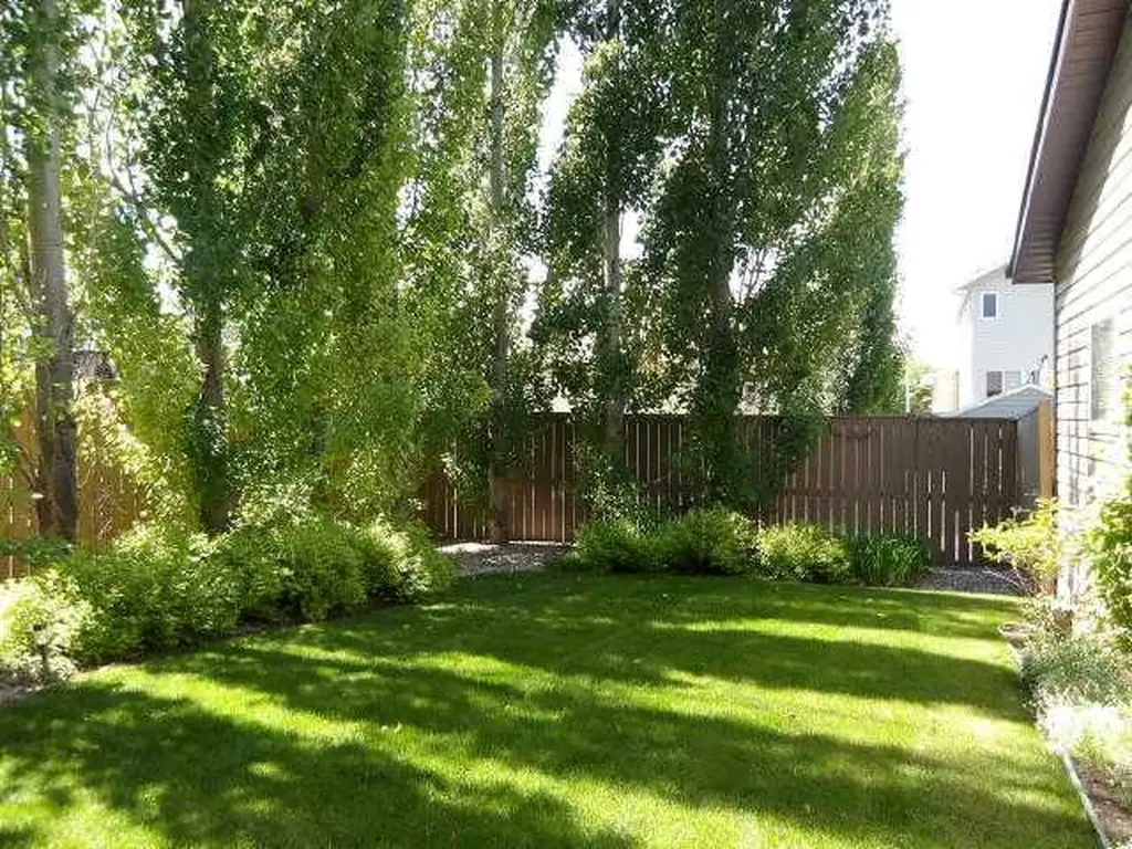 20 Ingle Close Red Deer AB T4R 3R8