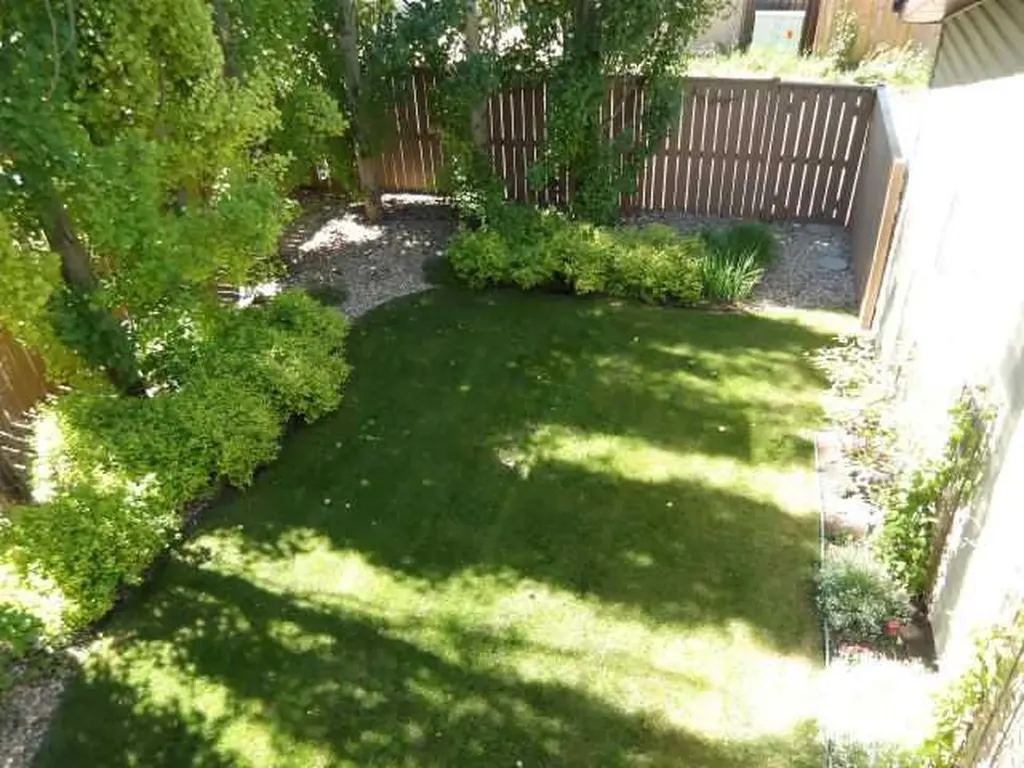 20 Ingle Close Red Deer AB T4R 3R8