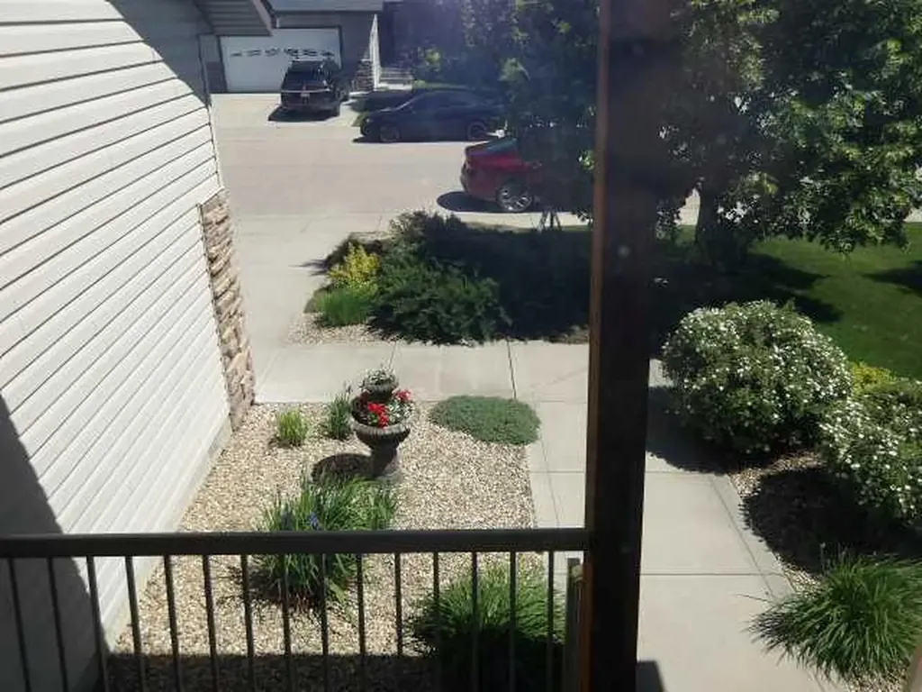 20 Ingle Close Red Deer AB T4R 3R8