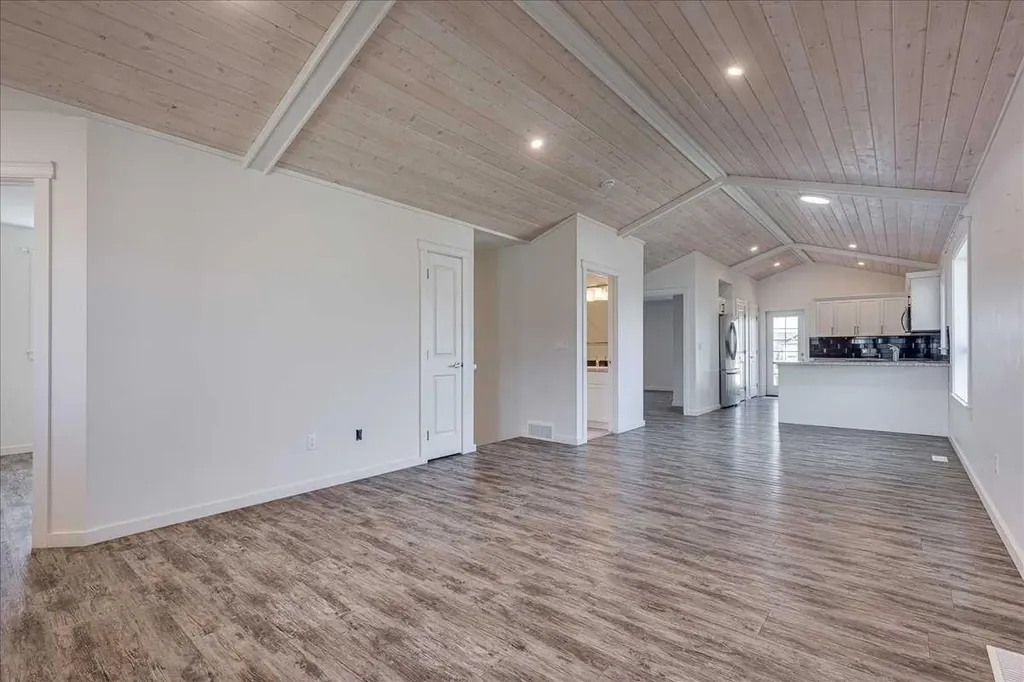 58 Ranchers Close Lacombe AB T4L 0B2