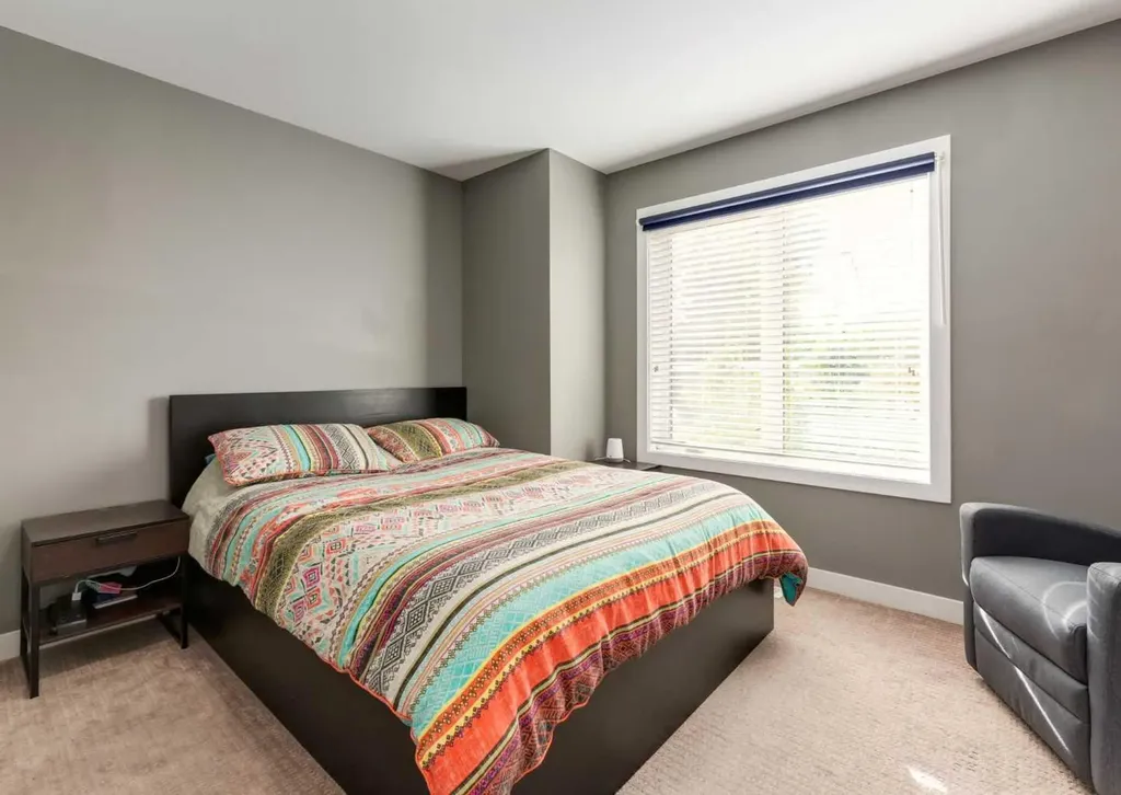 1938 33 Street SW Calgary AB T3E 2S5