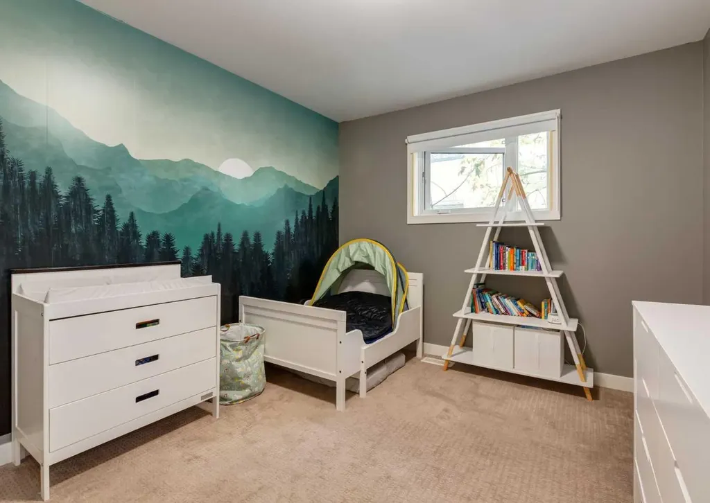1938 33 Street SW Calgary AB T3E 2S5