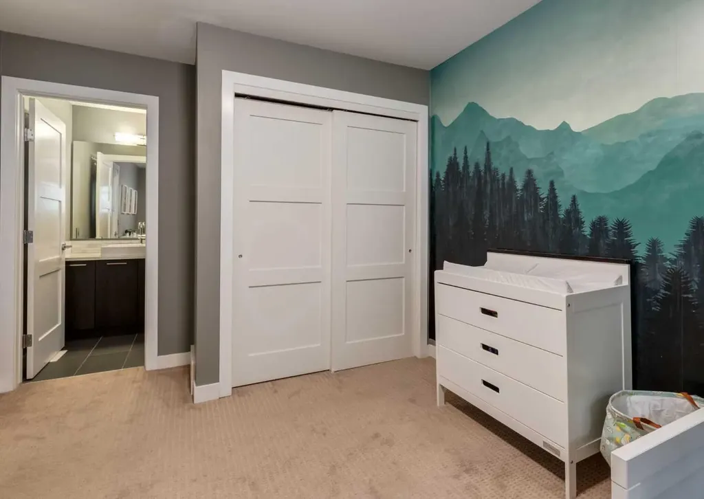 1938 33 Street SW Calgary AB T3E 2S5