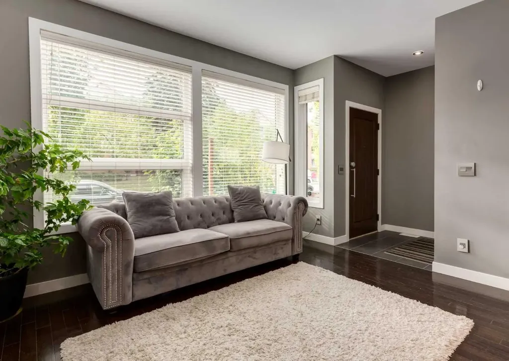 1938 33 Street SW Calgary AB T3E 2S5