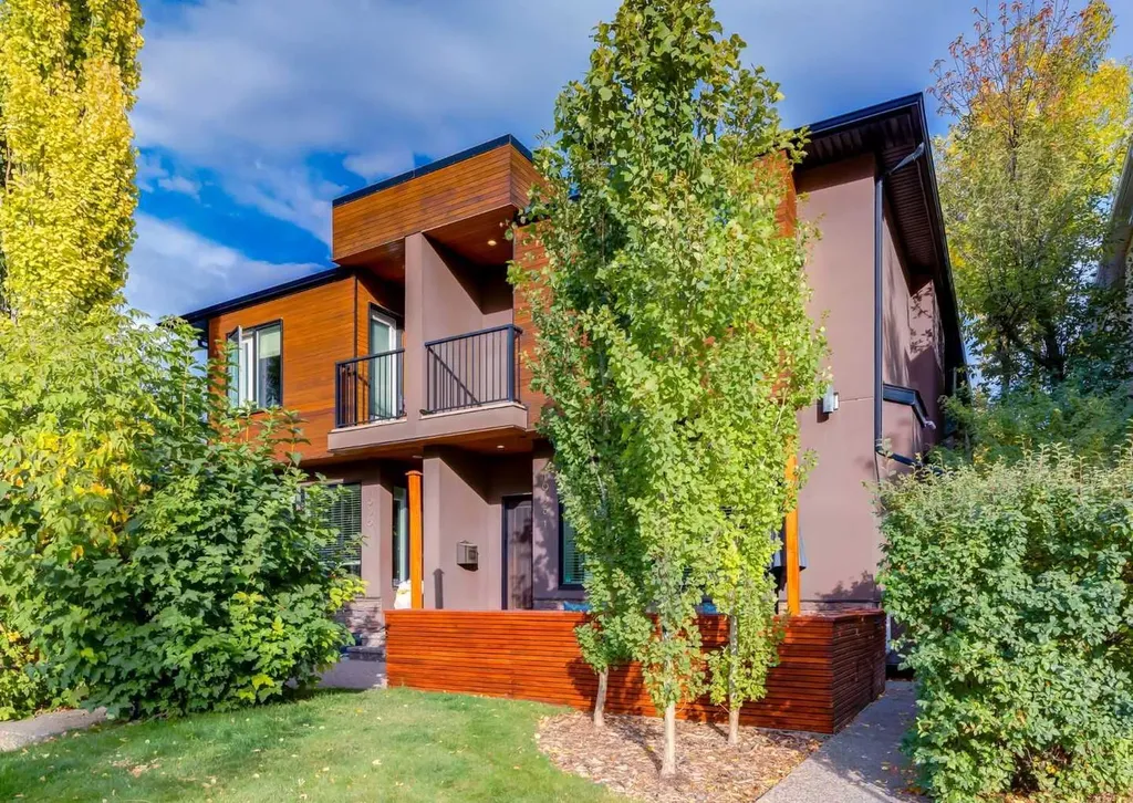 1938 33 Street SW Calgary AB T3E 2S5