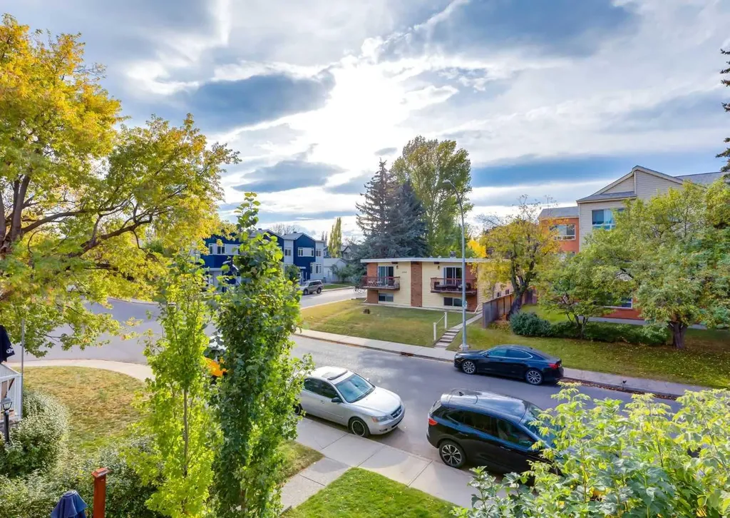 1938 33 Street SW Calgary AB T3E 2S5