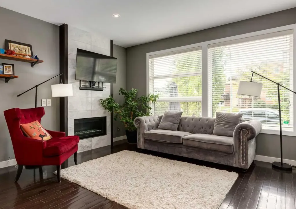 1938 33 Street SW Calgary AB T3E 2S5