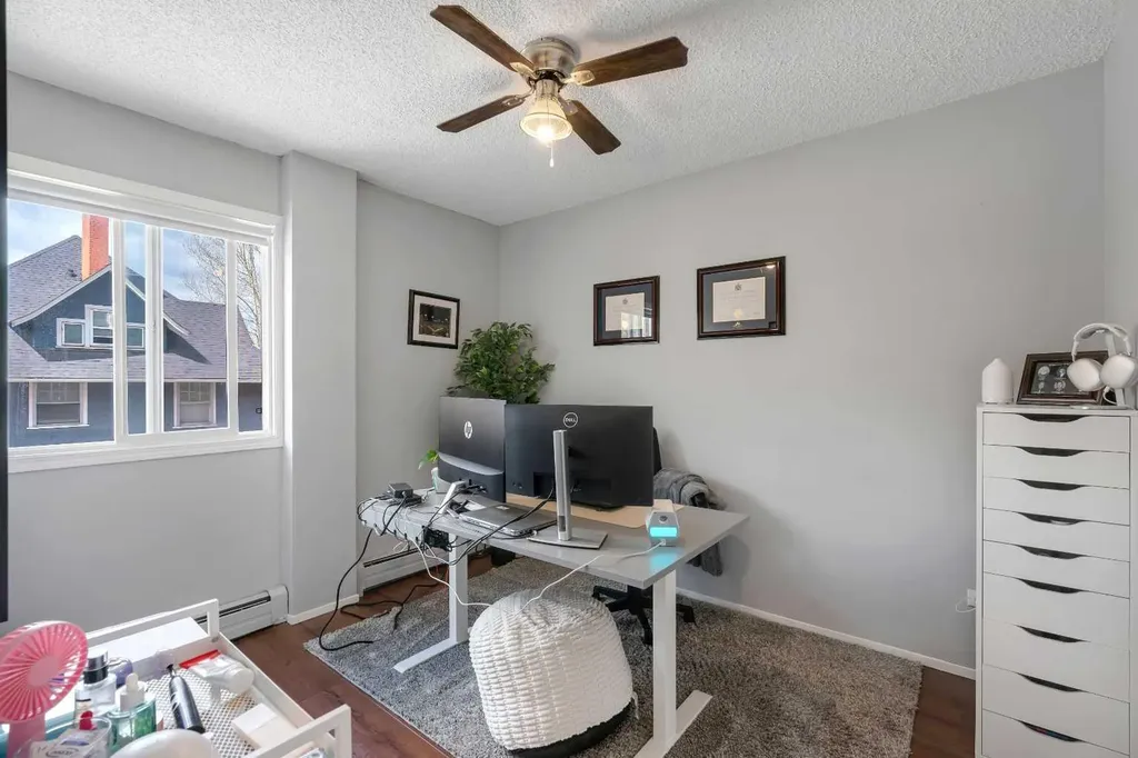 903 19 Avenue SW Calgary AB T2T 0H8