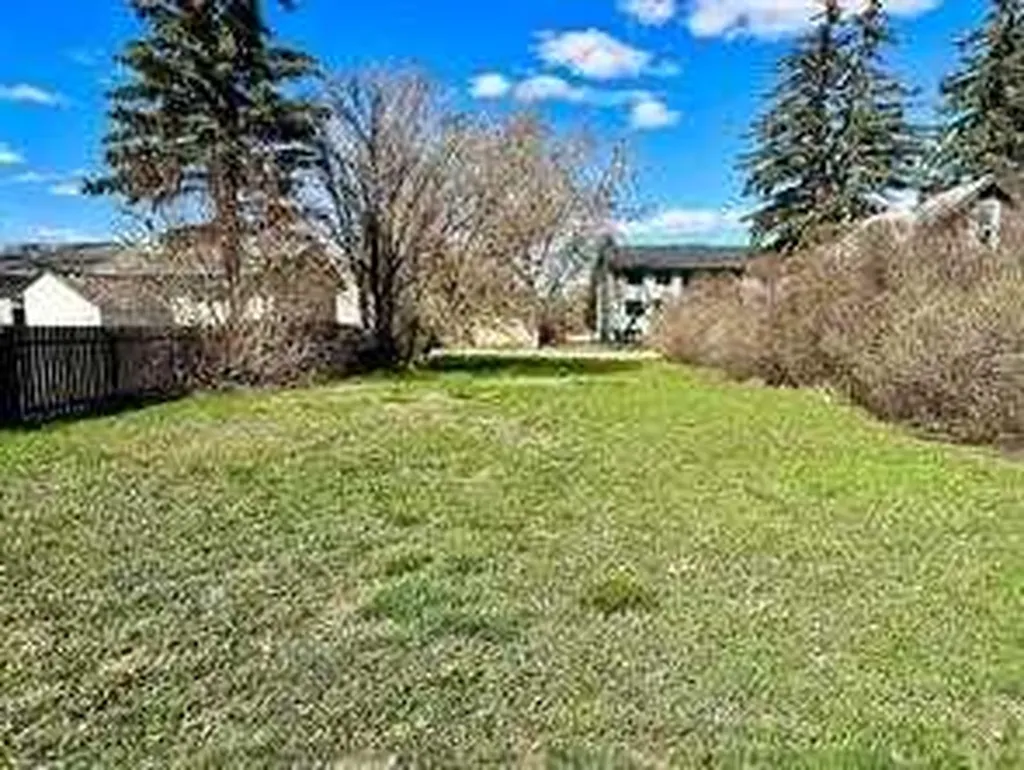 511 1a Avenue Brooks AB T1R 0H6
