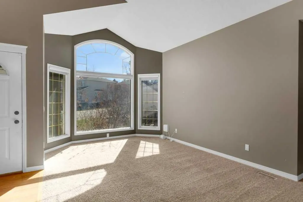 63 Mount Assiniboine Circle SE Calgary AB T2Z2N6