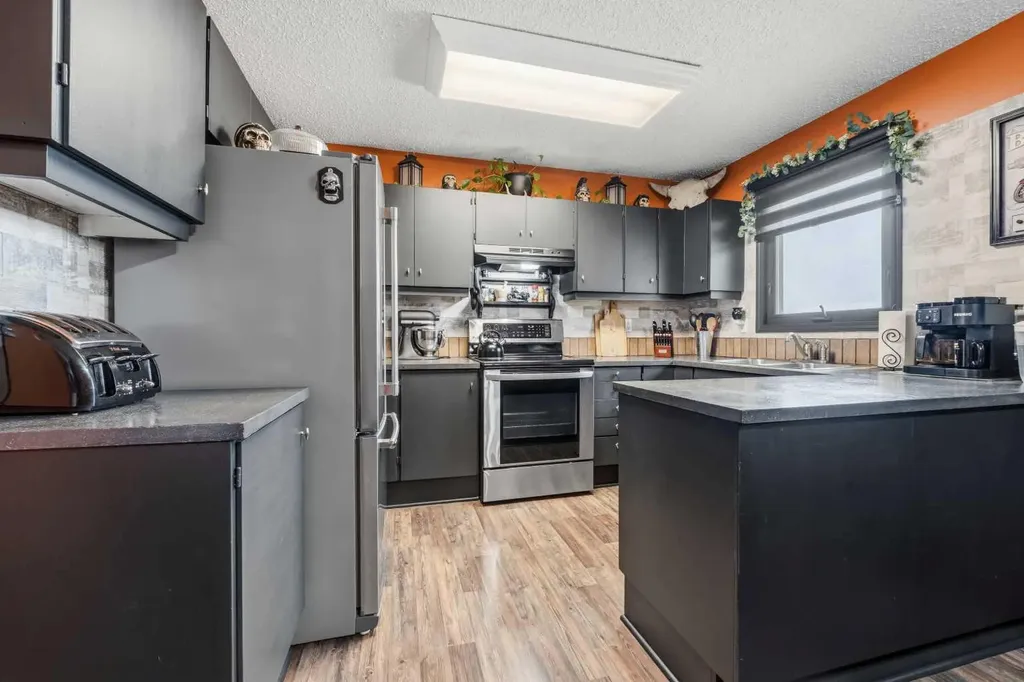 21 Pan Am Street Swan Hills AB T0G 2C0