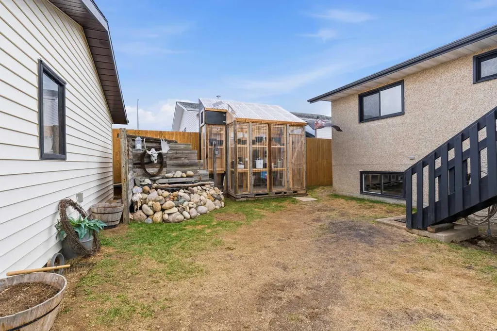 21 Pan Am Street Swan Hills AB T0G 2C0