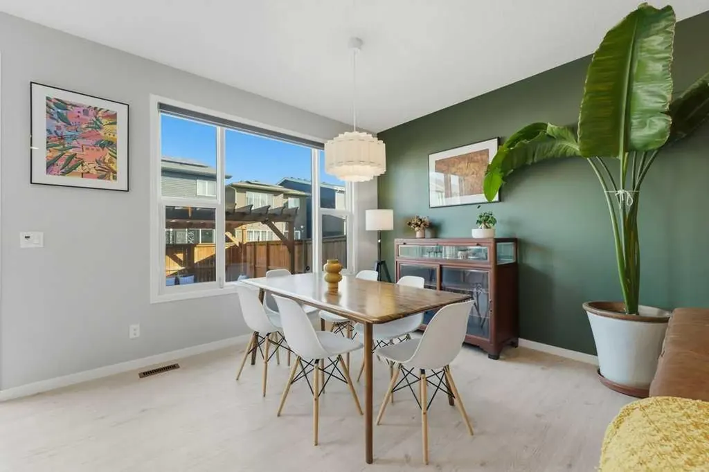 34 Walgrove Link SE Calgary AB T2X 2H6