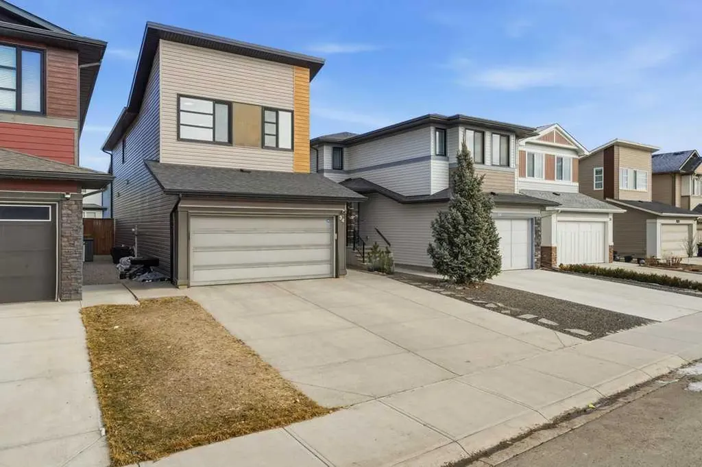34 Walgrove Link SE Calgary AB T2X 2H6