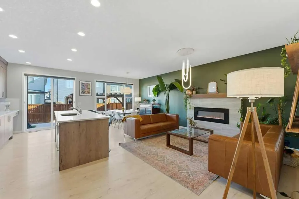 34 Walgrove Link SE Calgary AB T2X 2H6