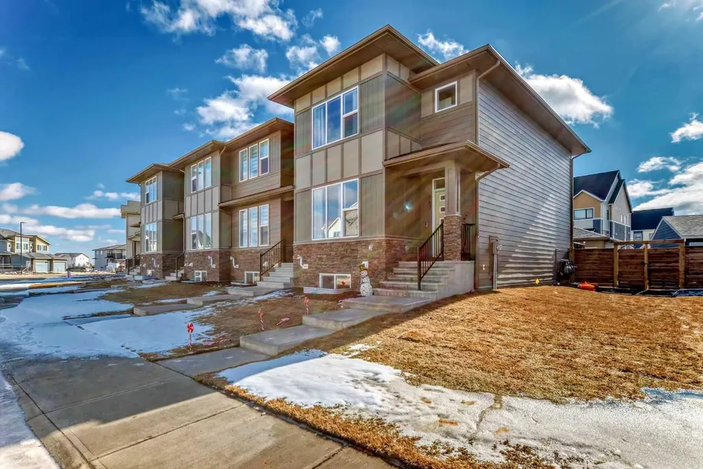 167 South Shore Court Chestermere AB T1X 1S2