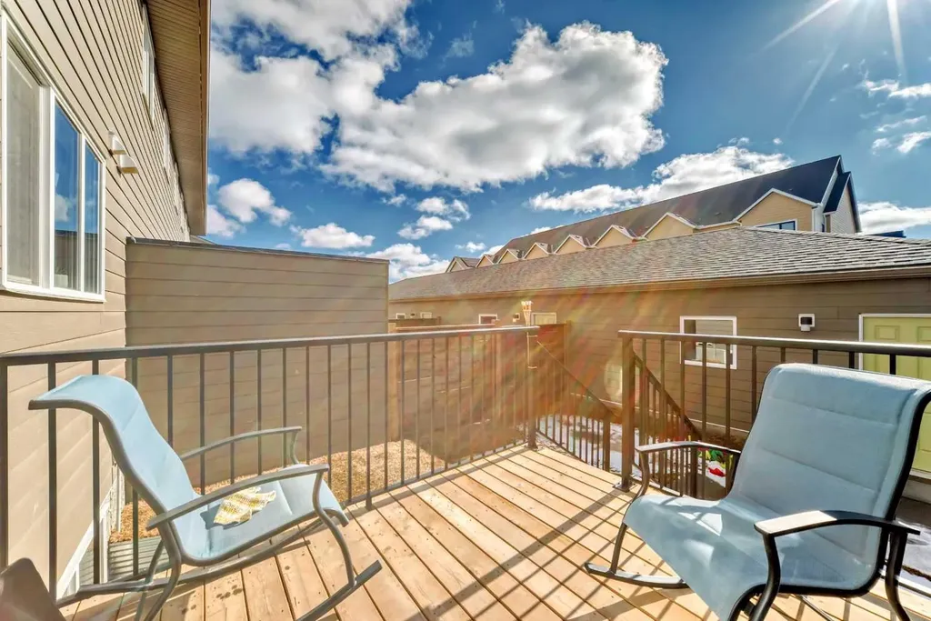 167 South Shore Court Chestermere AB T1X 1S2
