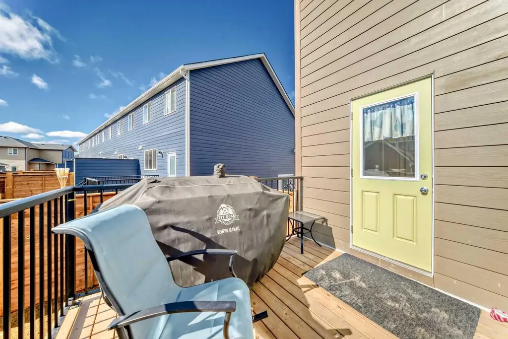 167 South Shore Court Chestermere AB T1X 1S2