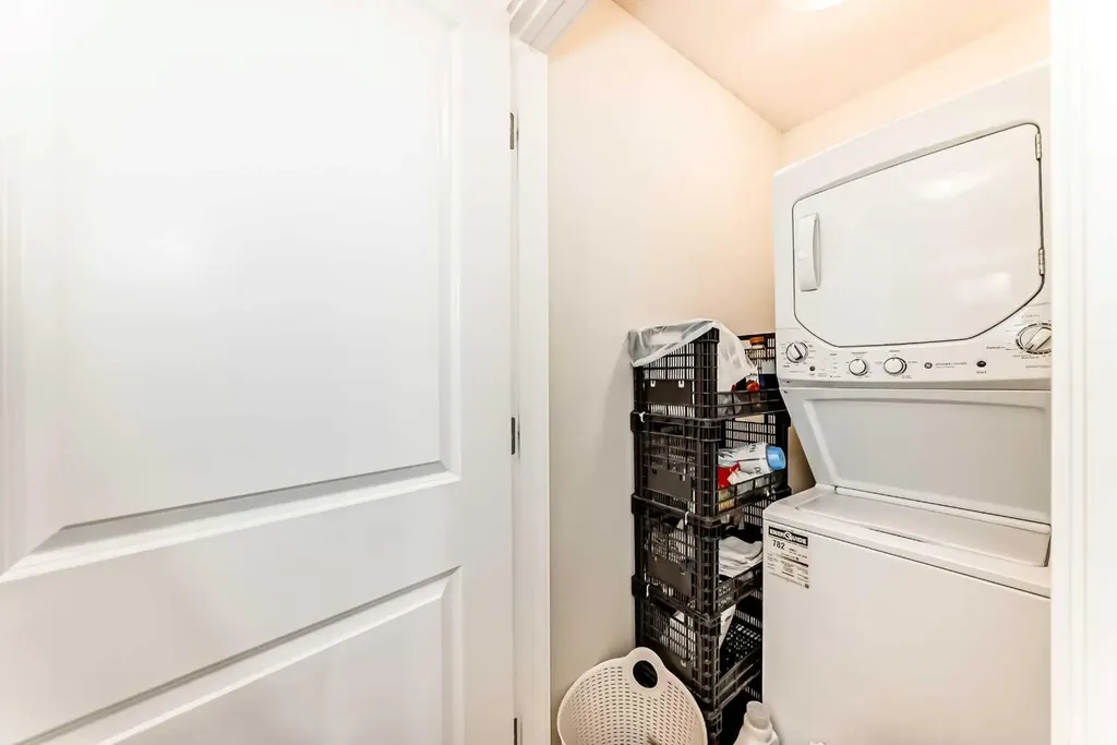 167 South Shore Court Chestermere AB T1X 1S2