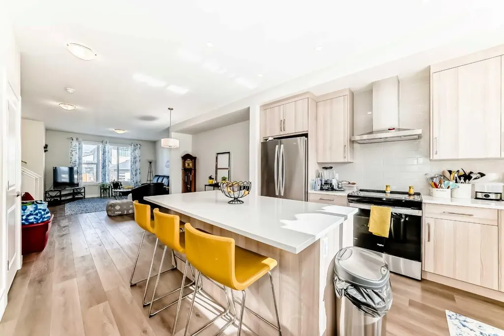 167 South Shore Court Chestermere AB T1X 1S2