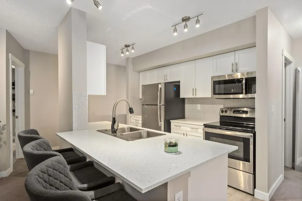 10 Kincora Glen Park NW Calgary AB T3R1R9