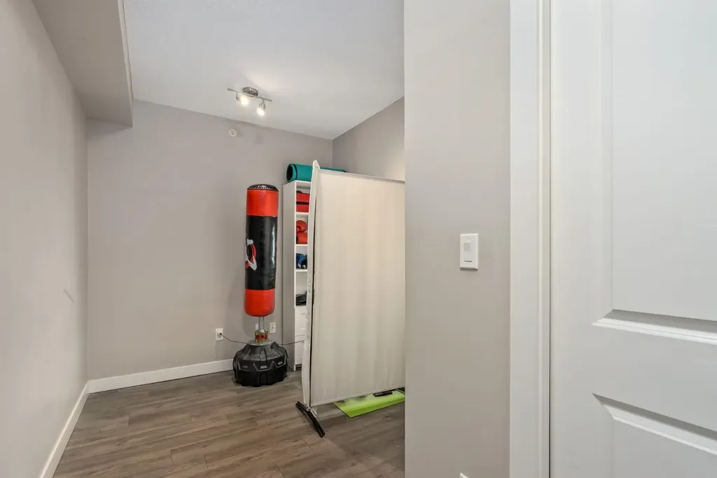 10 Kincora Glen Park NW Calgary AB T3R1R9