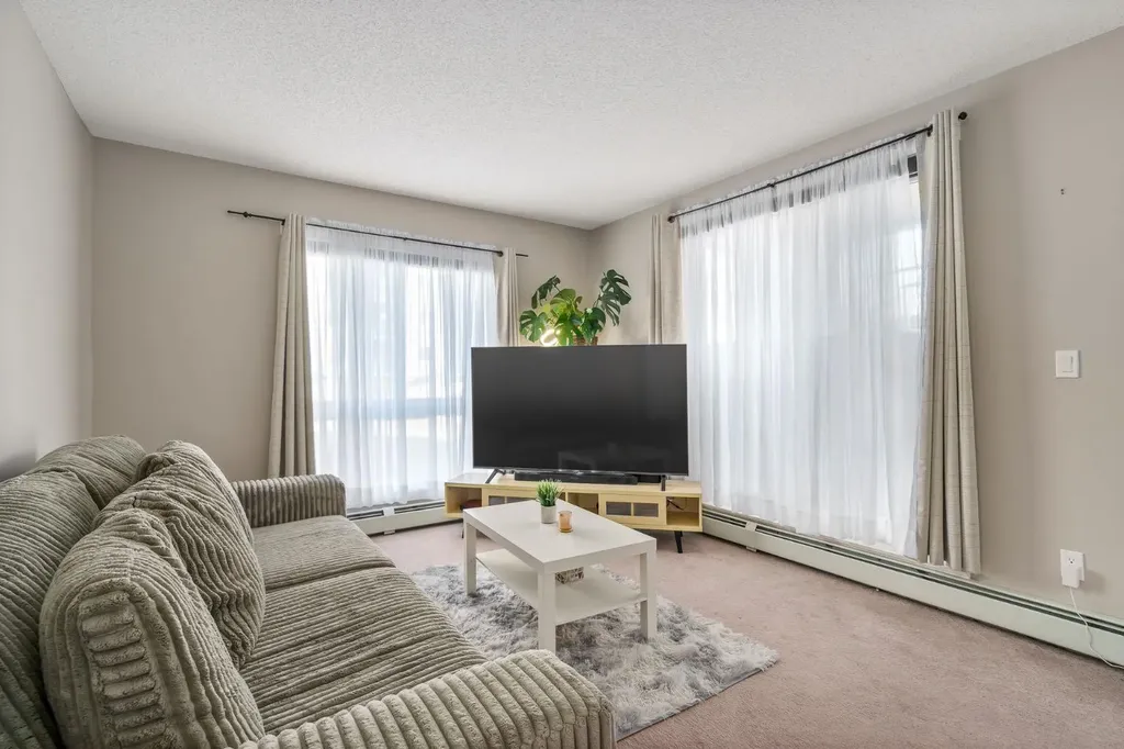 10 Kincora Glen Park NW Calgary AB T3R1R9