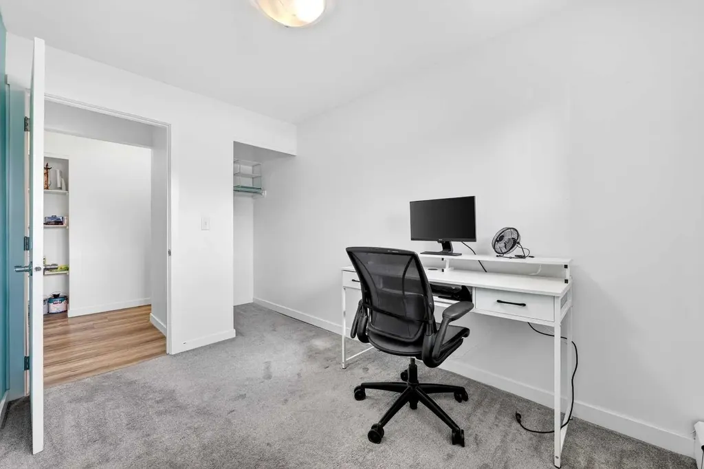 3911 1 Street NE Calgary AB T2E 3E2