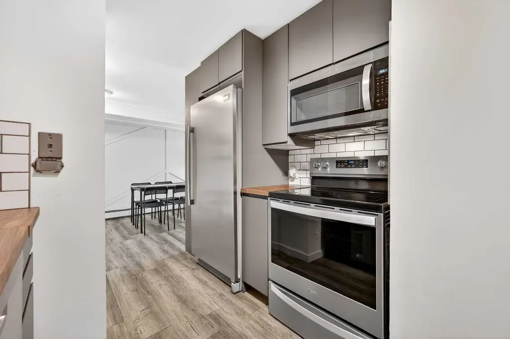 3911 1 Street NE Calgary AB T2E 3E2