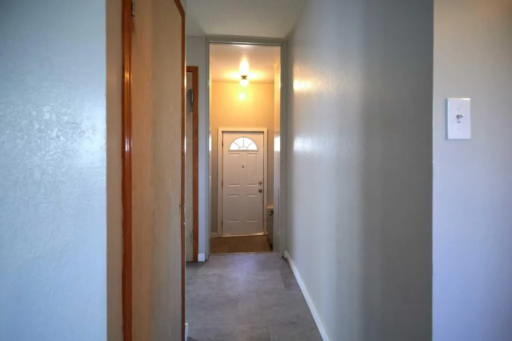 2501 13 Avenue N Lethbridge AB T1H 4A4