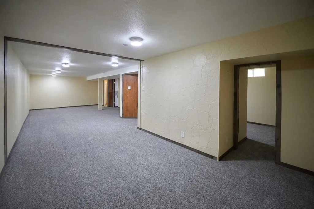 2501 13 Avenue N Lethbridge AB T1H 4A4