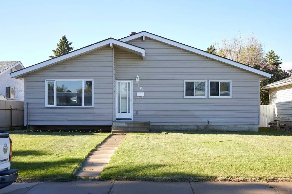 2501 13 Avenue N Lethbridge AB T1H 4A4