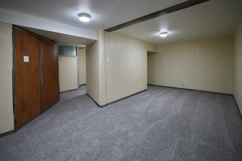 2501 13 Avenue N Lethbridge AB T1H 4A4