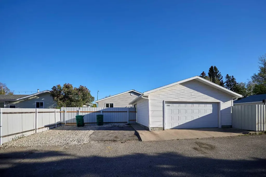 2501 13 Avenue N Lethbridge AB T1H 4A4