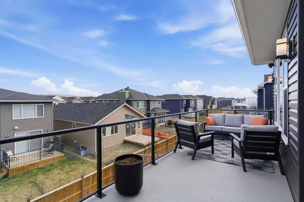 303 Rivercrest Boulevard Cochrane AB T4C2V1