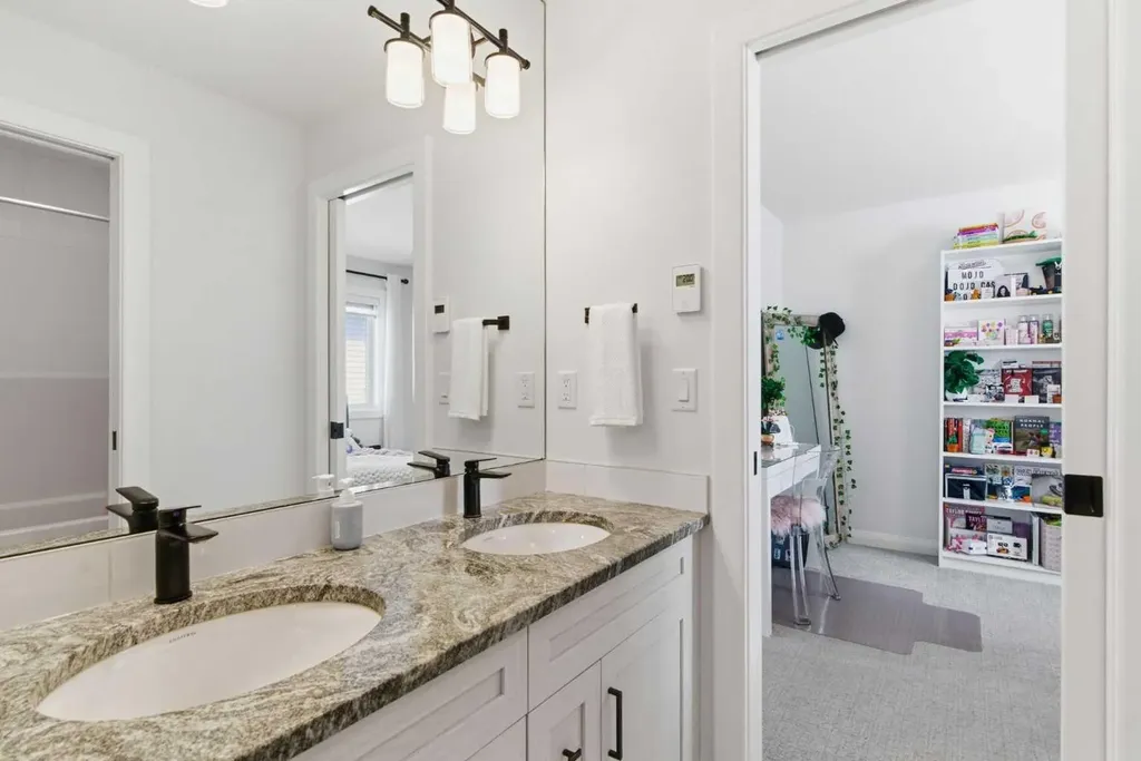 303 Rivercrest Boulevard Cochrane AB T4C2V1