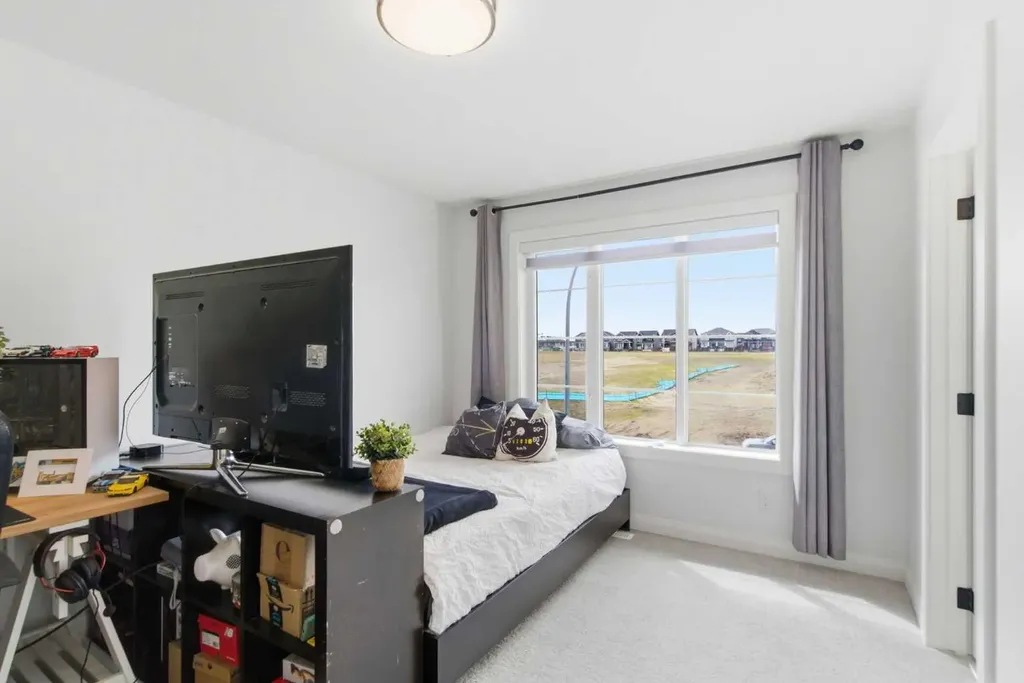 303 Rivercrest Boulevard Cochrane AB T4C2V1