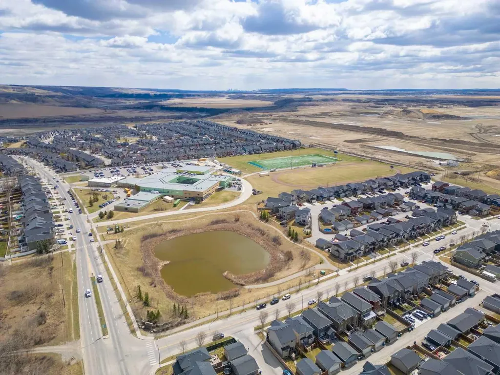 303 Rivercrest Boulevard Cochrane AB T4C2V1
