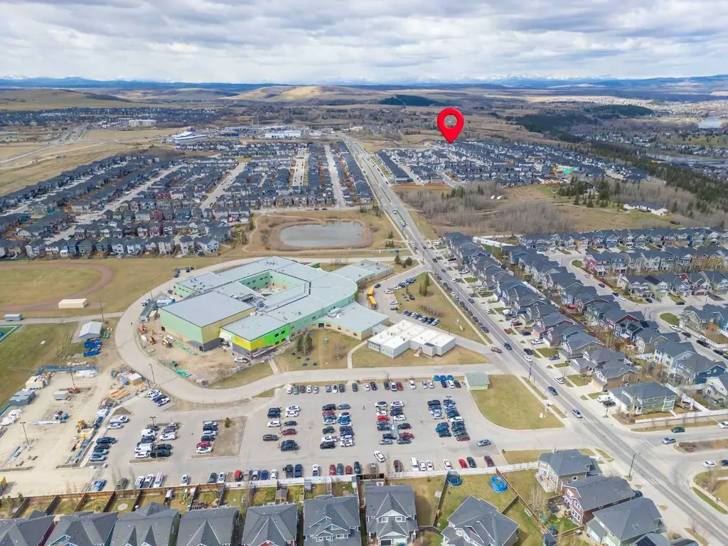 303 Rivercrest Boulevard Cochrane AB T4C2V1
