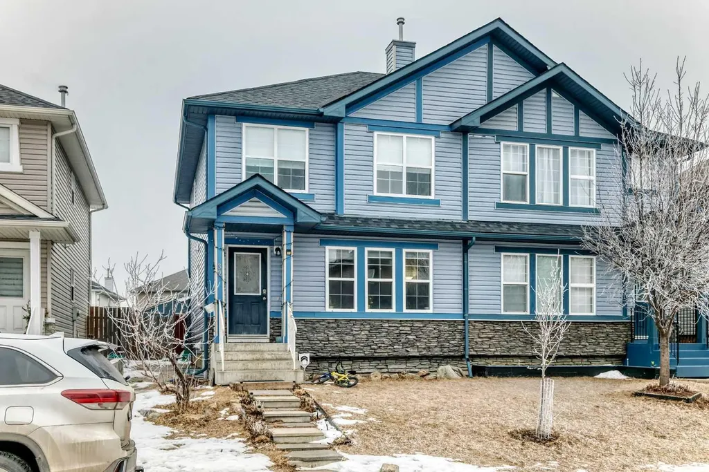 32 Saddlebrook Place NE Calgary AB T3J5M3