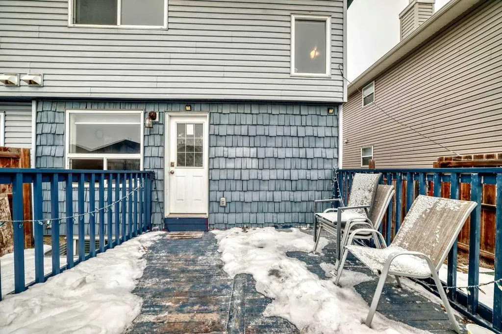 32 Saddlebrook Place NE Calgary AB T3J5M3
